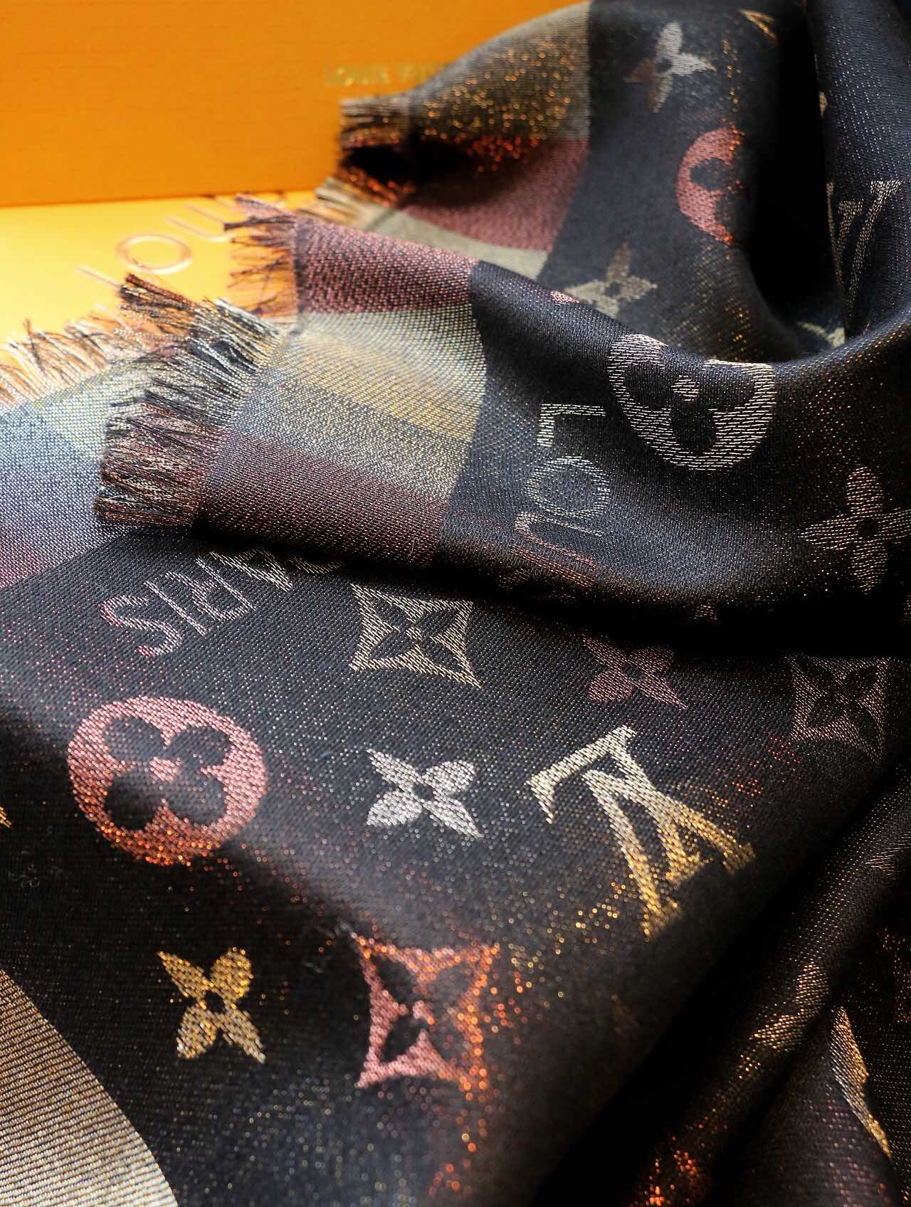 LEM328 new arrive Hot sale  black red gray color fashion beautiful scarf for woman men  gift to choose 140*140cm size