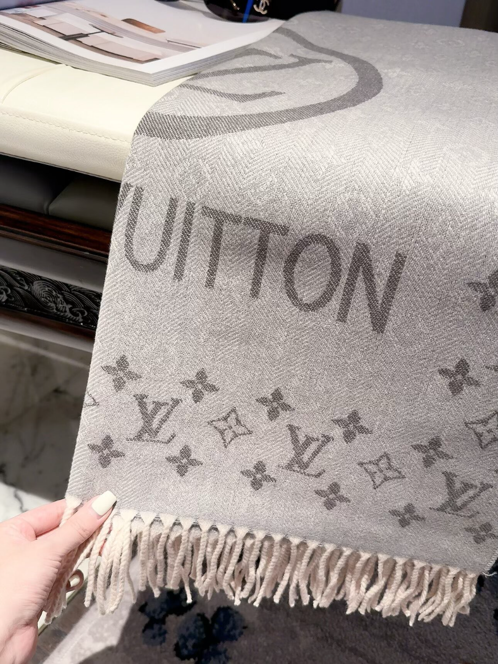 LEM604 new arrive  Hot sale grey khaki color fashion beautiful  scarf  for woman gift  to choose