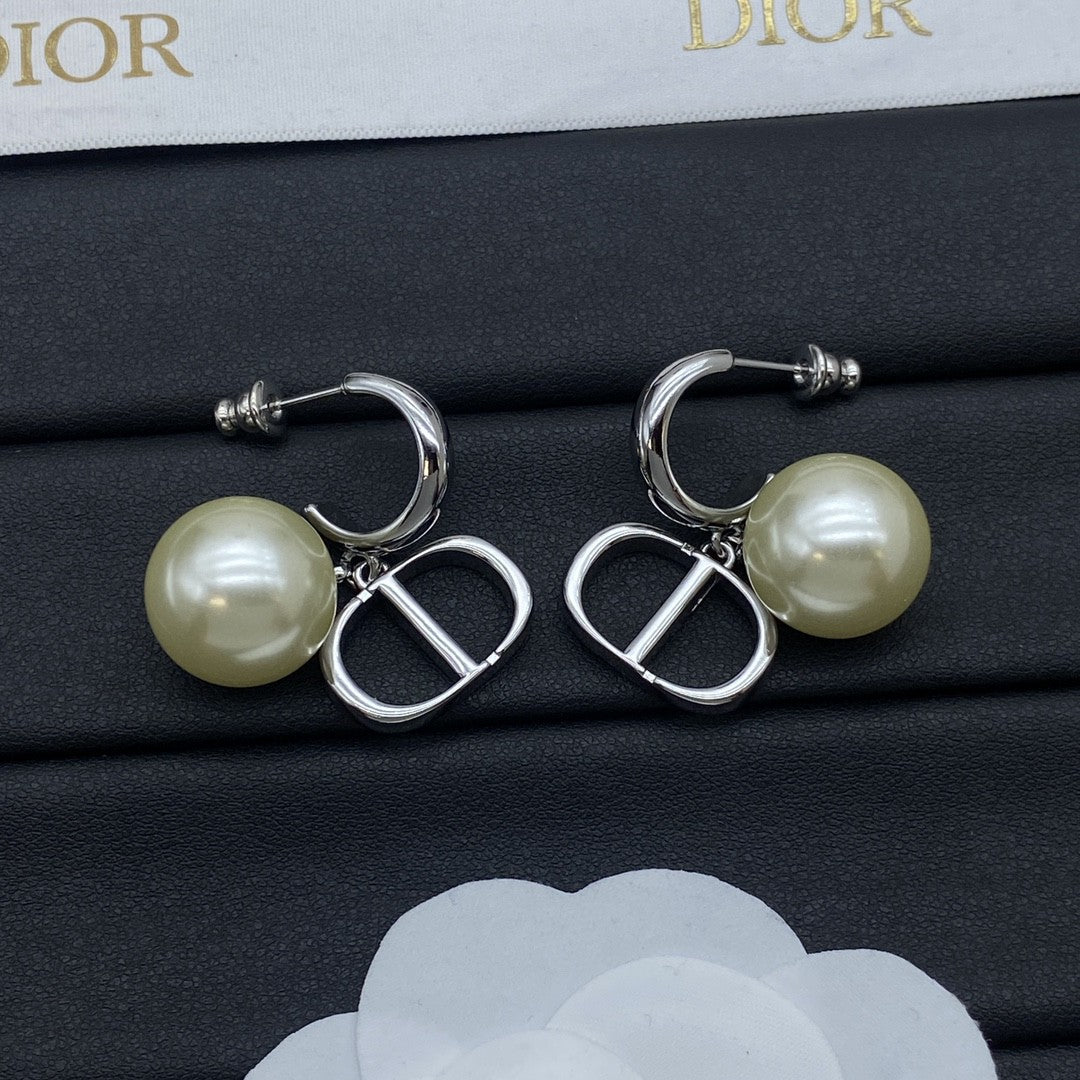 DEM275 New Arrive Fashion  Hot Sale  with Pearl Earring  for Woman Jewelry To Choose
