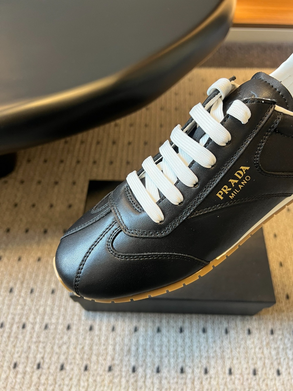 PEM06  New multi-color selection of casual shoes Lightweight and versatile suitable for both work and sports High-quality