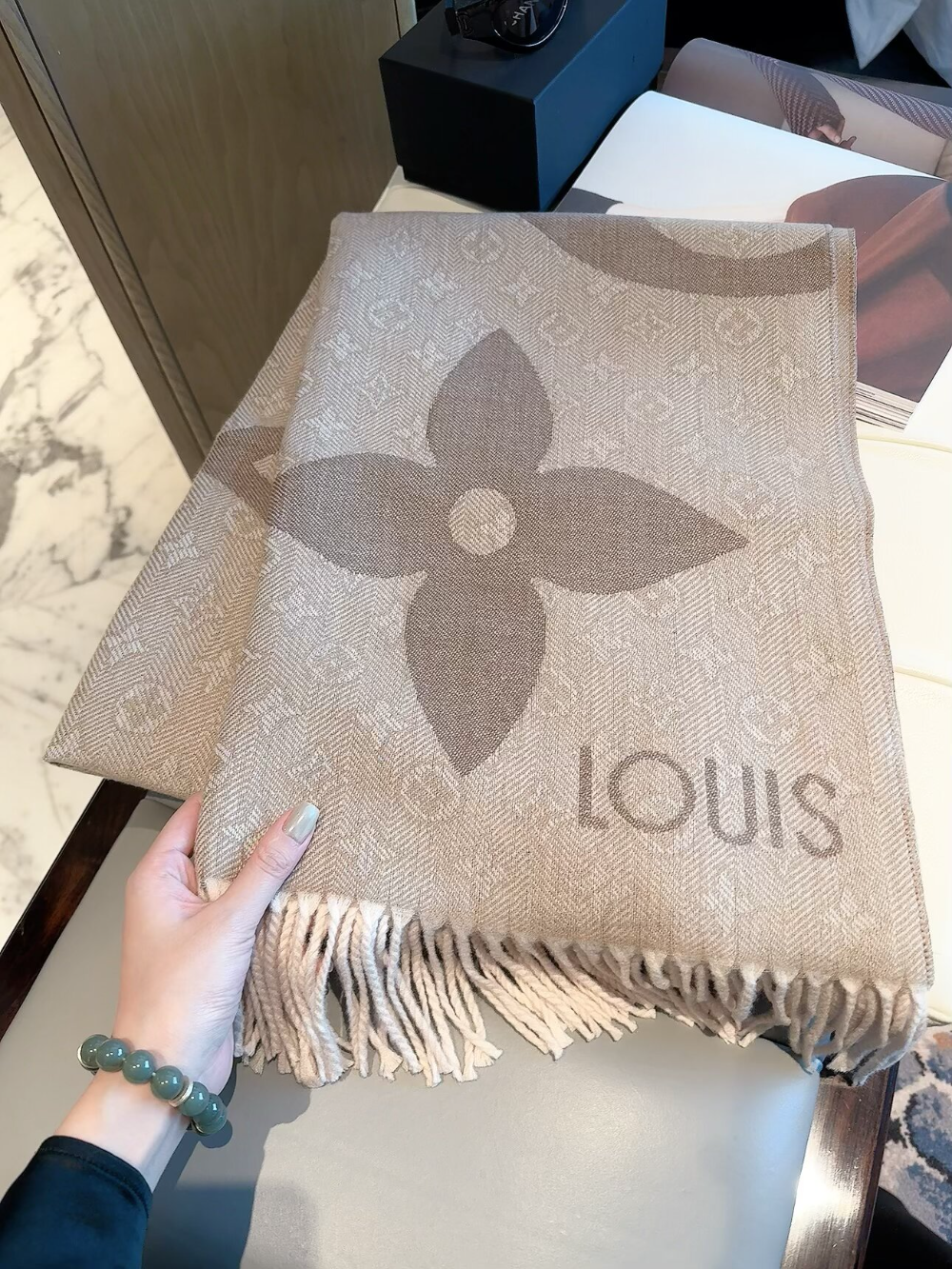 CEM389 new arrive  Hot sale  brown cream color fashion beautiful  scarf  for woman gift  to choose