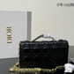 CEM275 The new fashionable diamond-patterned chain bag for ladies is highly fashionable and versatile It is an exquisite gift and an excellent choice for giving as a present 21x12cm