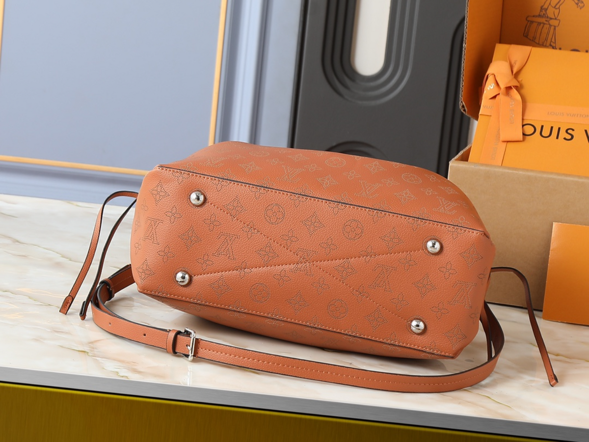 LEM639 New arrive fashion pink blue white brown bag for woman hands bag beautiful gift to choose gift  32 x 23 x 13cm
