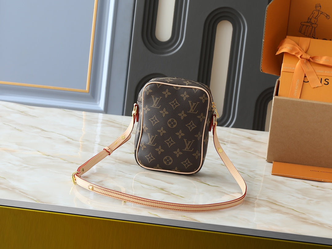 LEM252 Designer Bag Shoulder Bag Crossbody Bag Luxury Women Bag Purse