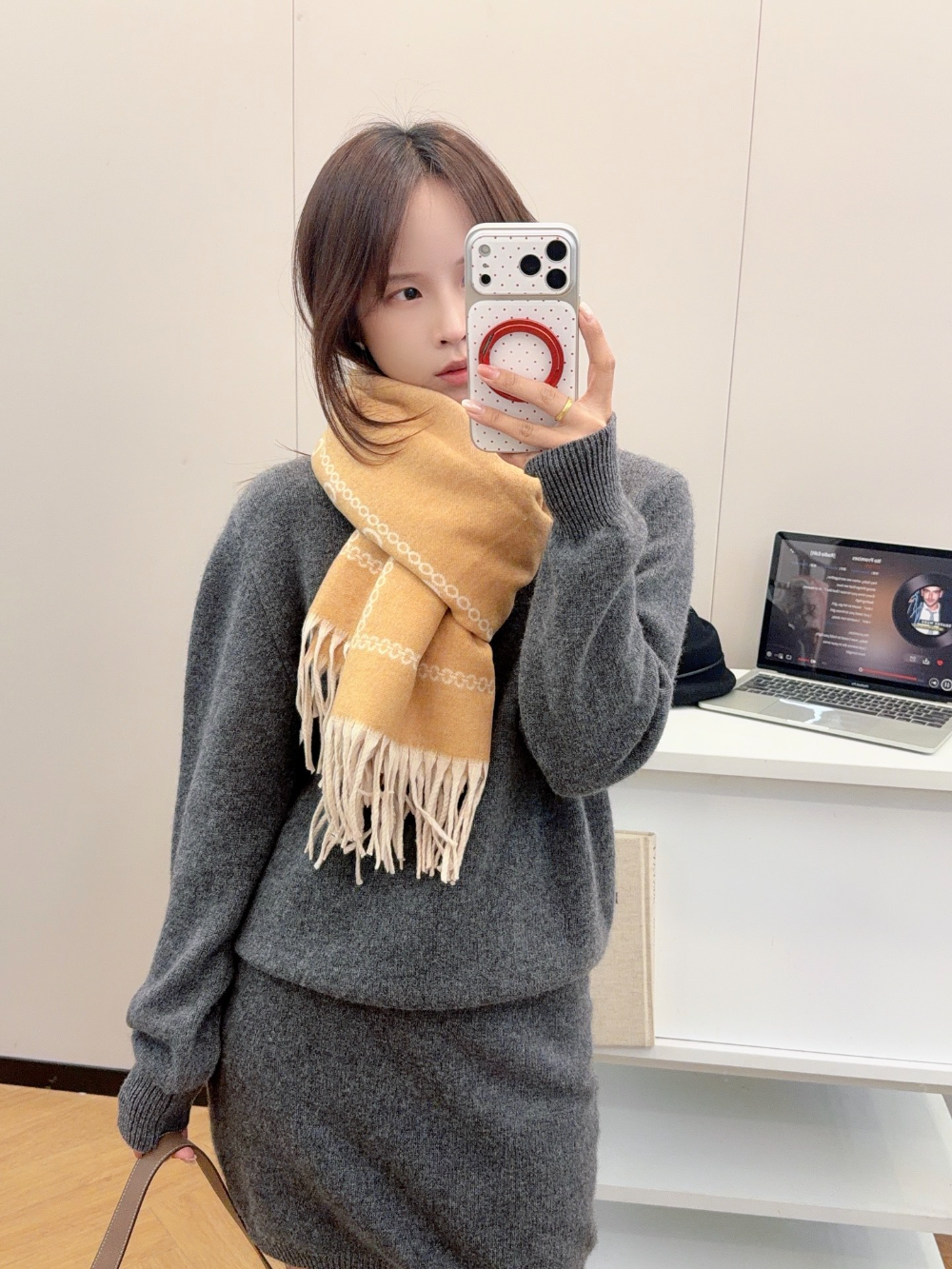 GEM195 new arrive  Hot sale  pink yellow color fashion beautiful  scarf  for woman gift  to choose size 180*60cm