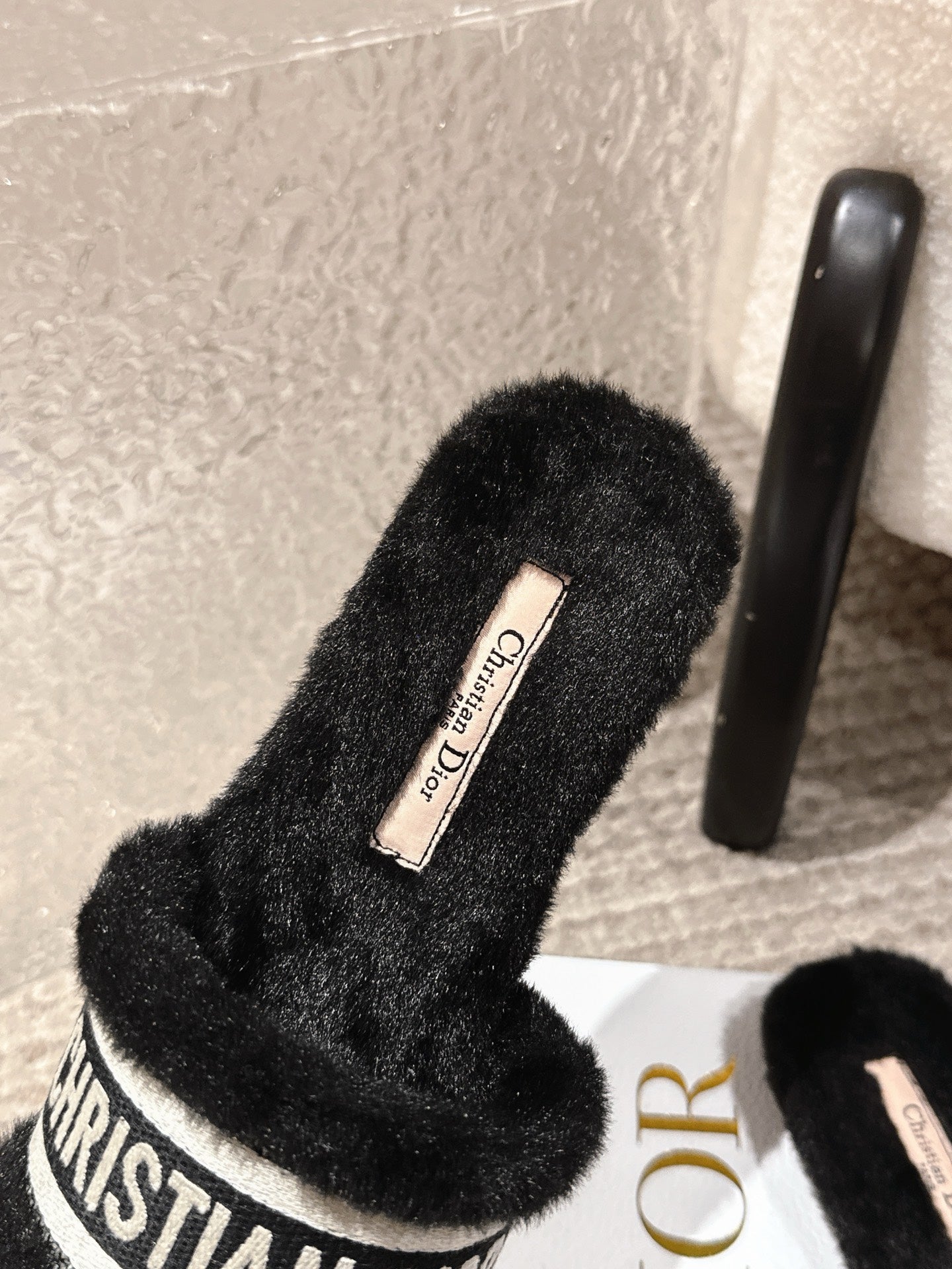 DEM236 fashion 3 color  shose for woman black and white and pink color  beautiful gift to choose