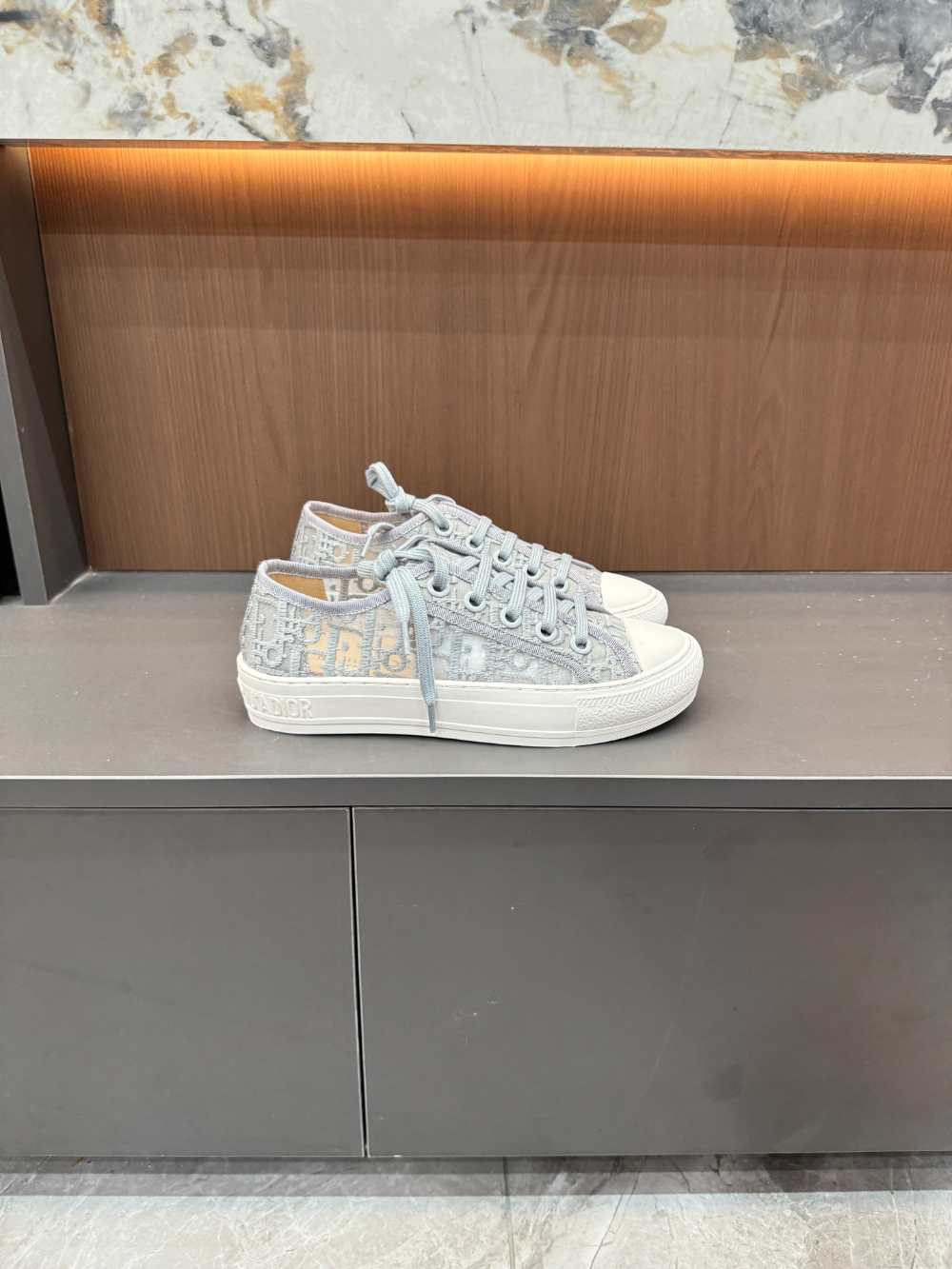 DEM318 New arrive classic fashion black grey color  shose for woman lover shose color  beautiful gift to choose Thickness 4.5 CM