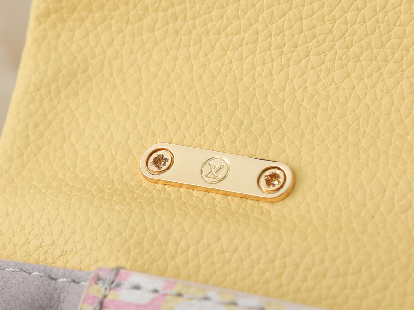 LEM509  New arrive fashion yellow lvory bag for woman beautiful gift to choose gift size to choose 21.0 x 12.5 x 6.0 CM