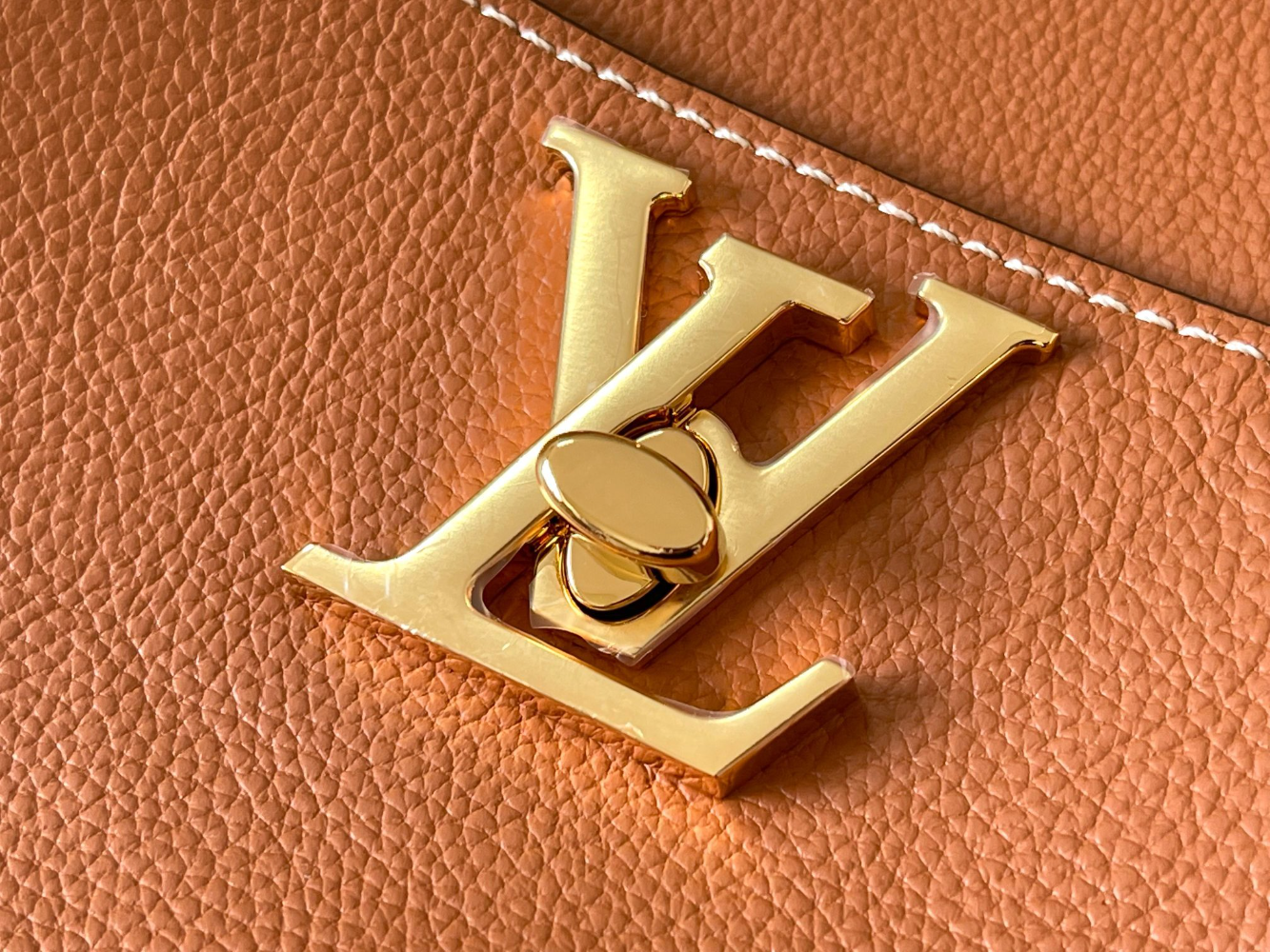LEM348 Top Quality Fashion Travel Design Bag for Woman Men Beautiful Gift To Choose Gift 3 Color