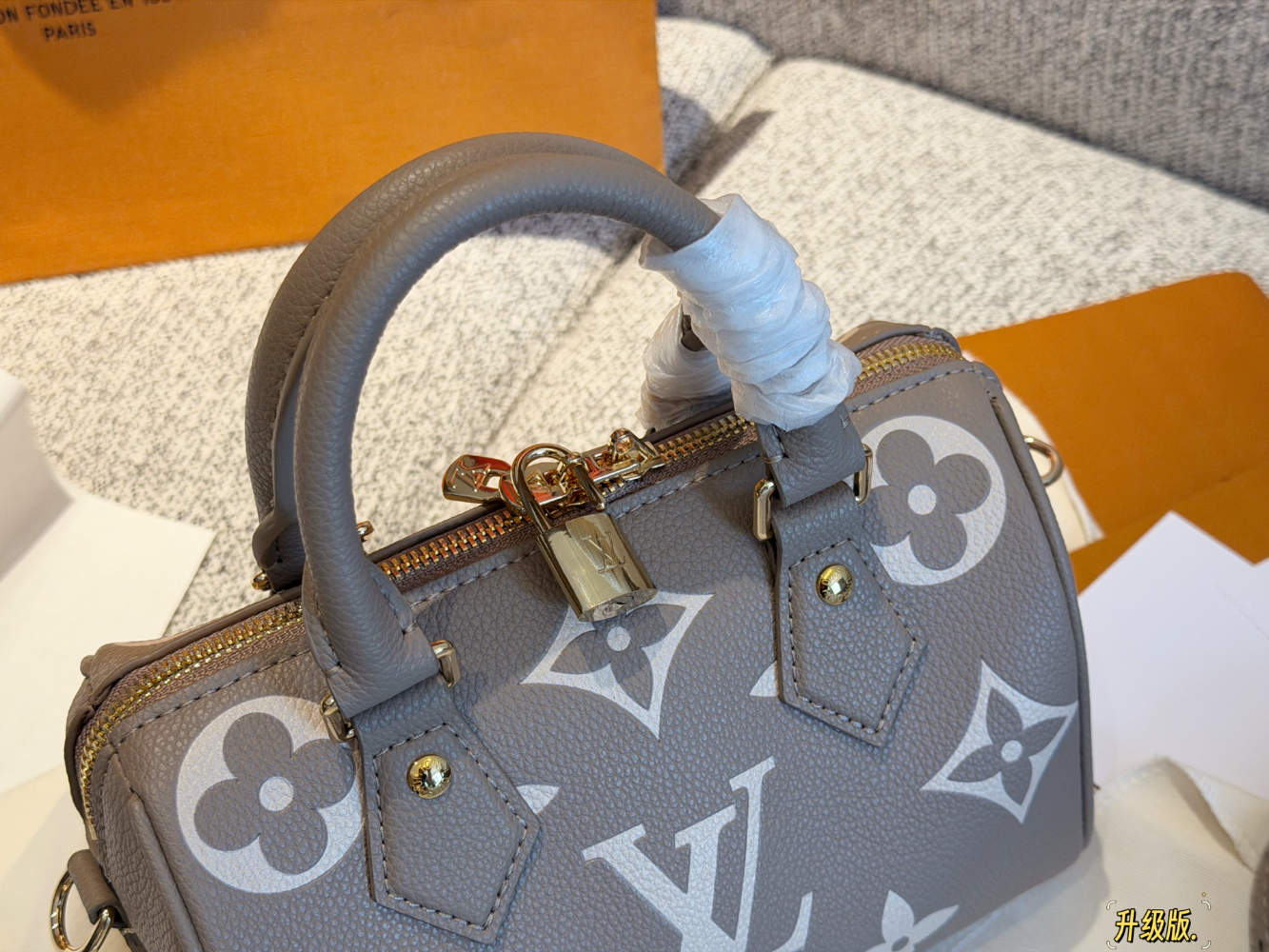 LEM540 New arrive fashion  bag for woman beautiful gift to choose gift   20*14cm