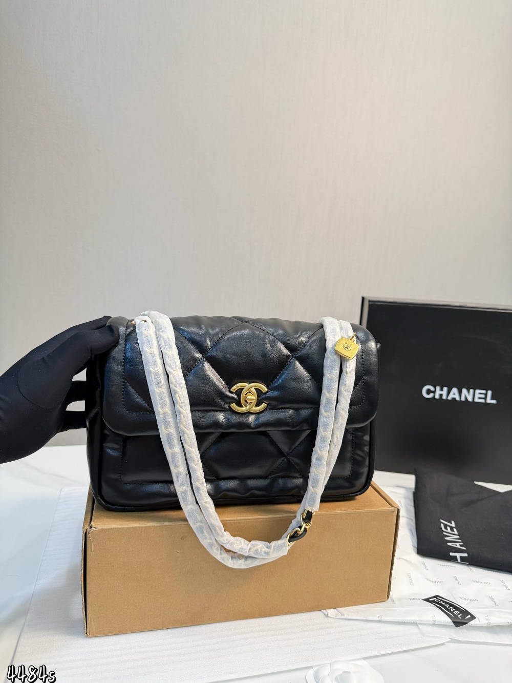 CEM295 New arrive fashion black bag for woman hands bag beautiful gift to choose gift 25*15cm 2 size