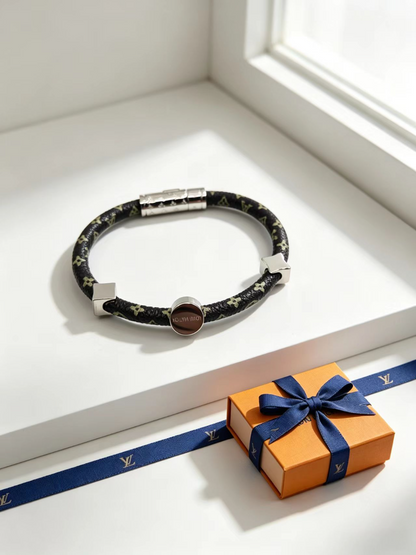 LEM584 Designer bracelet - available in three colors of gold silver and rose gold A fashionable piece of jewelry with personalized touch as a gift