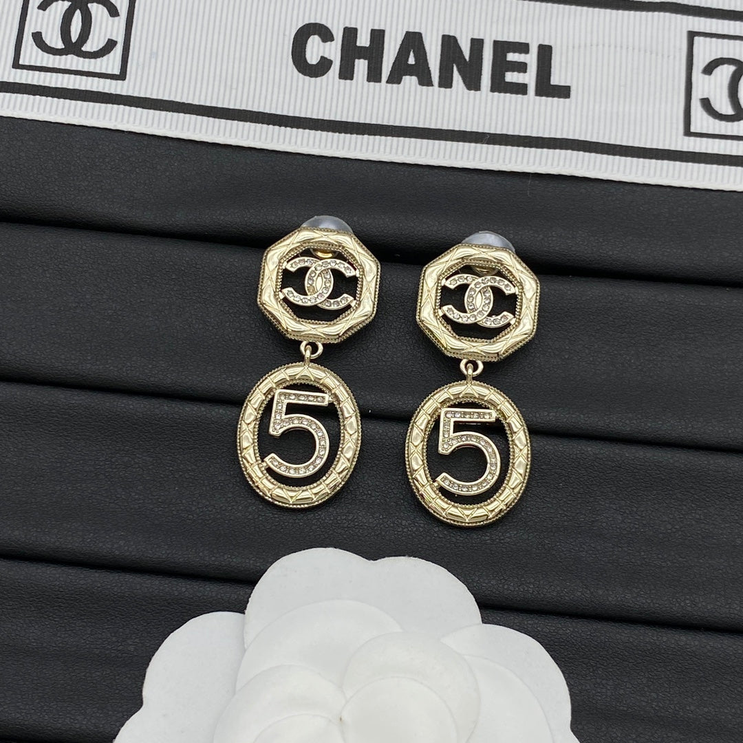 CEM210 New Arrive Fashion  Hot Sale  with Diamond Earring  for Woman Jewelry To Choose