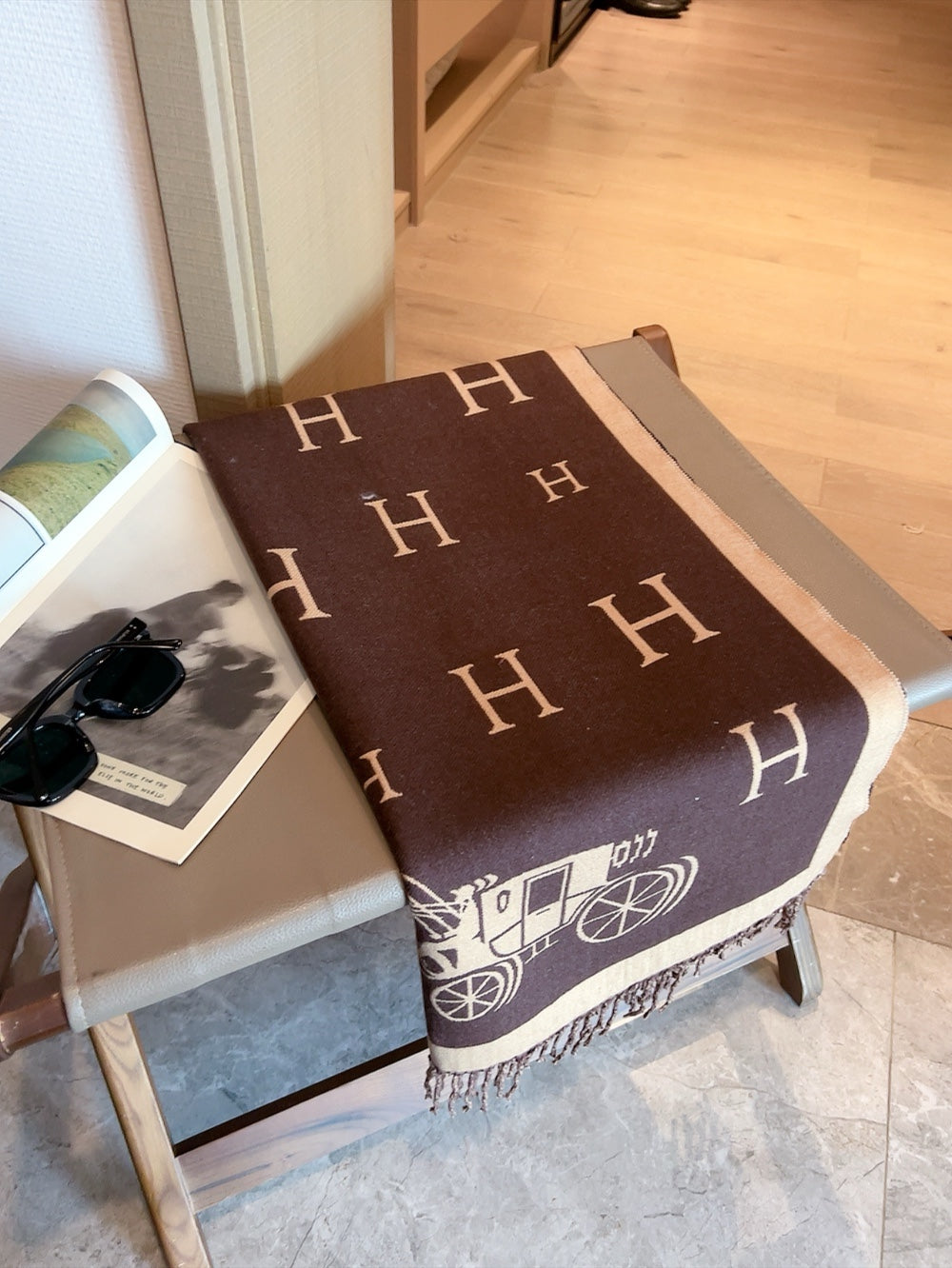 HEM68 Winter Scarf Pashmina For Designers warm Scarfs Fashion Classic Women Designer Brand Cashmere Winter Scarf Wrap 180cm scarf for women Size 65*180CM