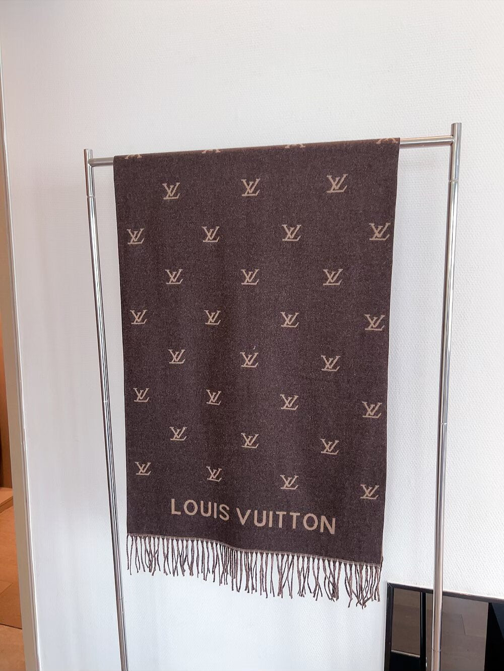 LEM293 New top Women Man Designer Scarf fashion brand 100% Cashmere Scarves For Winter Womens and mens Long Wraps Size 180✖️60cm