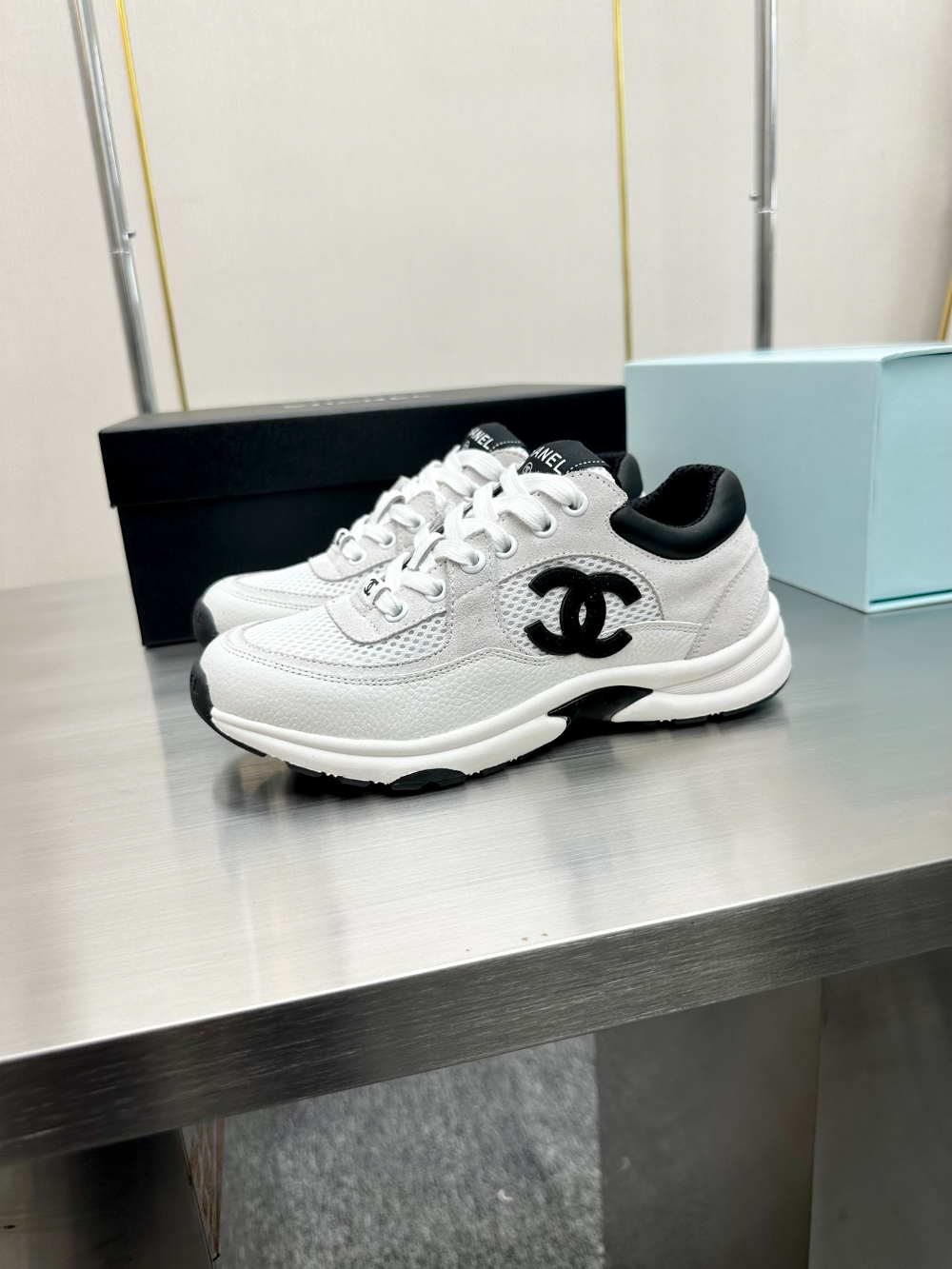 CEM229 New arrive fashion black and white shose for woman men beautiful gift to choose gift