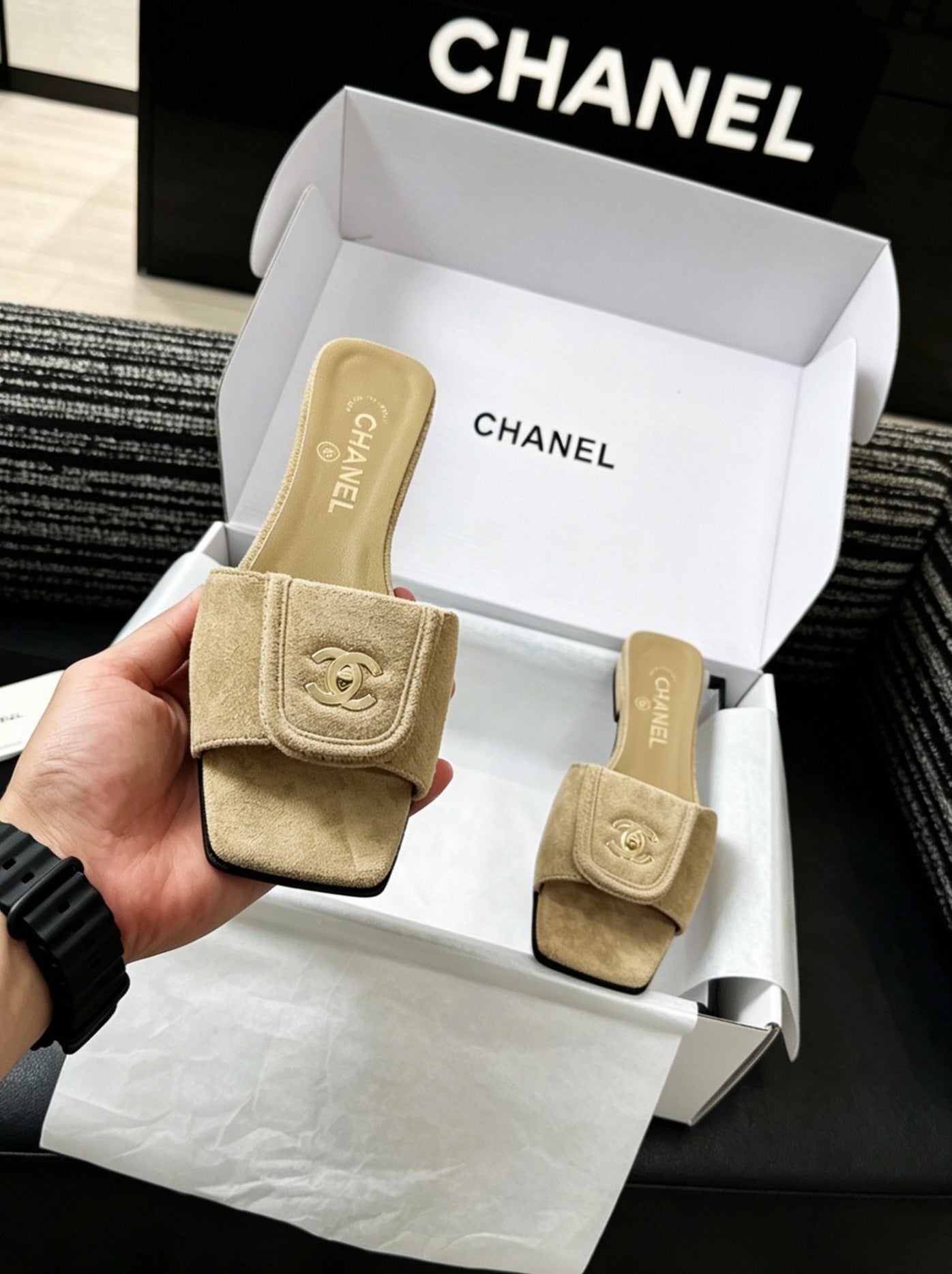 CEM260 New arrive fashion black and white color shose for woman beautiful Slippers gift to choose