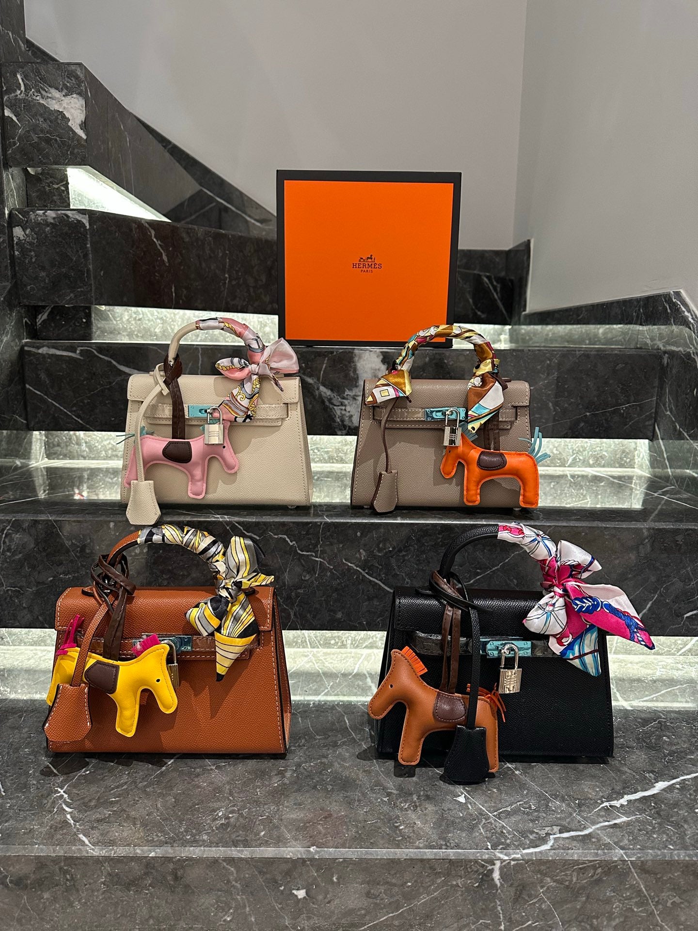 HEM95  designer Shoulder Bags New Handheld Solid Color High Quality Womens Bag Genuine Leather Crossbody Stewardess 20CM