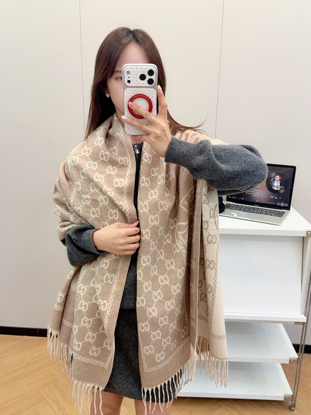GEM194 new arrive  Hot sale  brown dark gray red khaki color fashion beautiful  scarf  for woman gift  to choose size 180*60cm