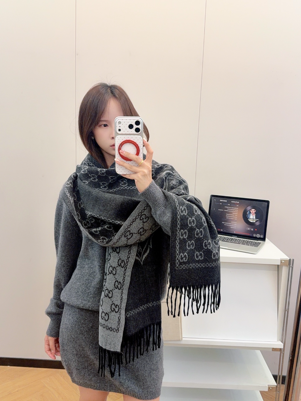 GEM194 new arrive  Hot sale  brown dark gray red khaki color fashion beautiful  scarf  for woman gift  to choose size 180*60cm
