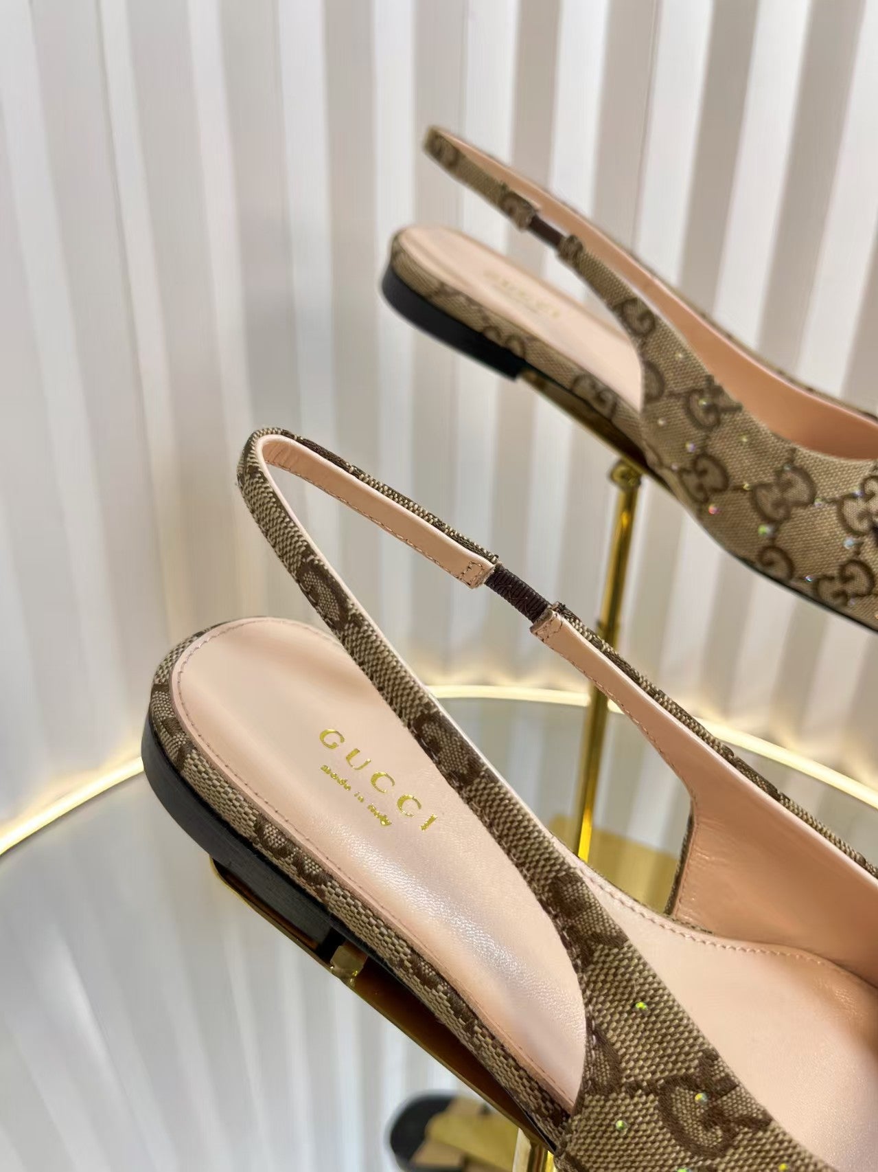 GEM138 Wholesale Outdoor Women men Shoes Famous Designer Brand Female Casual shoes Fashion for Lady