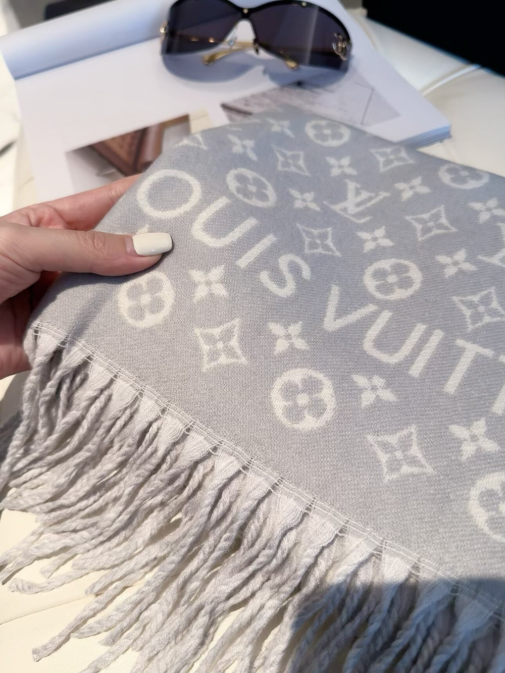 LEM651 new arrive  Hot sale brown grey color fashion beautiful  scarf  for woman gift  to choose
