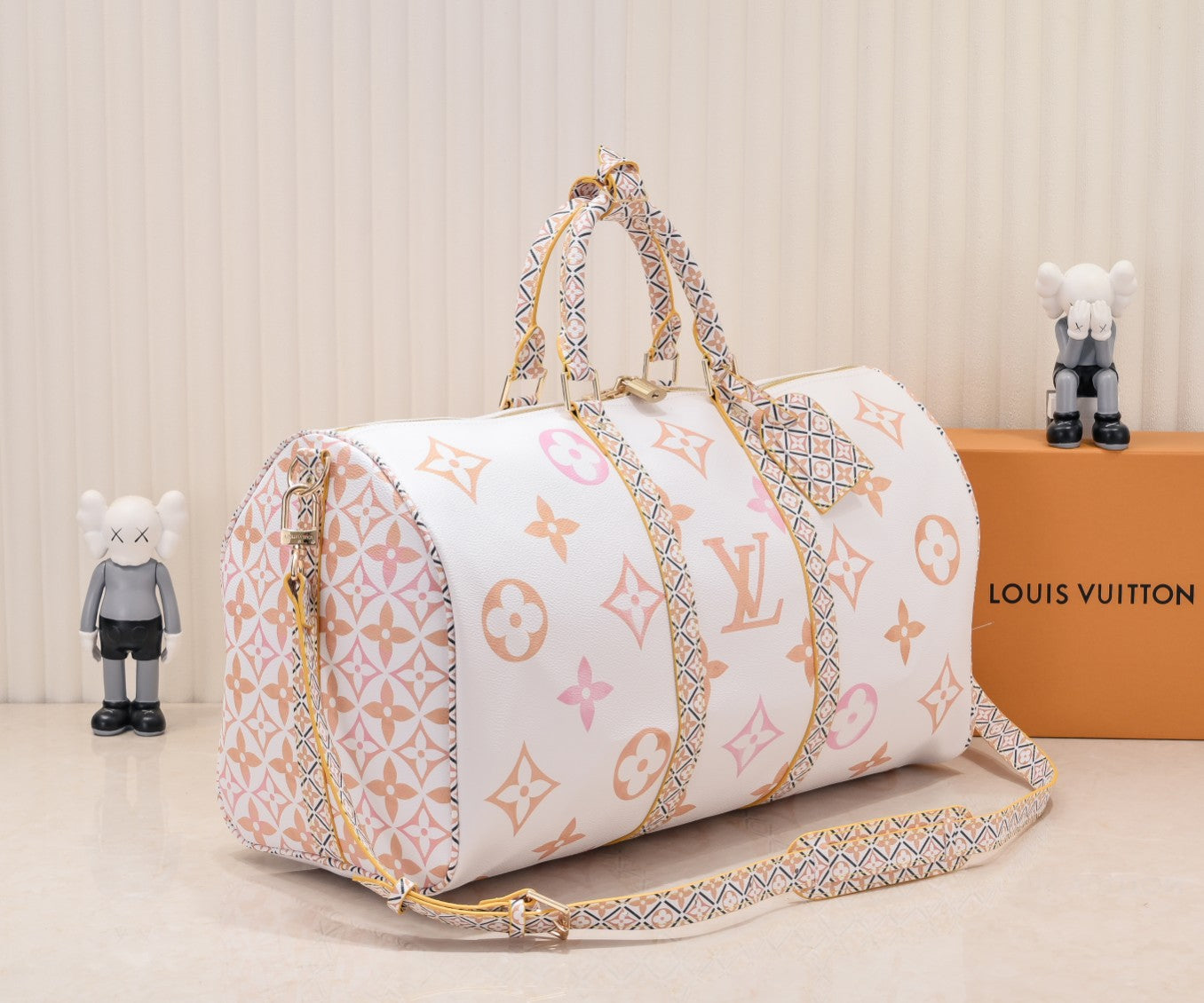 LEM371 New arrive fashion Travel design bag for woman beautiful gift to choose gift 50.0 x 29.0 x 23.0cm