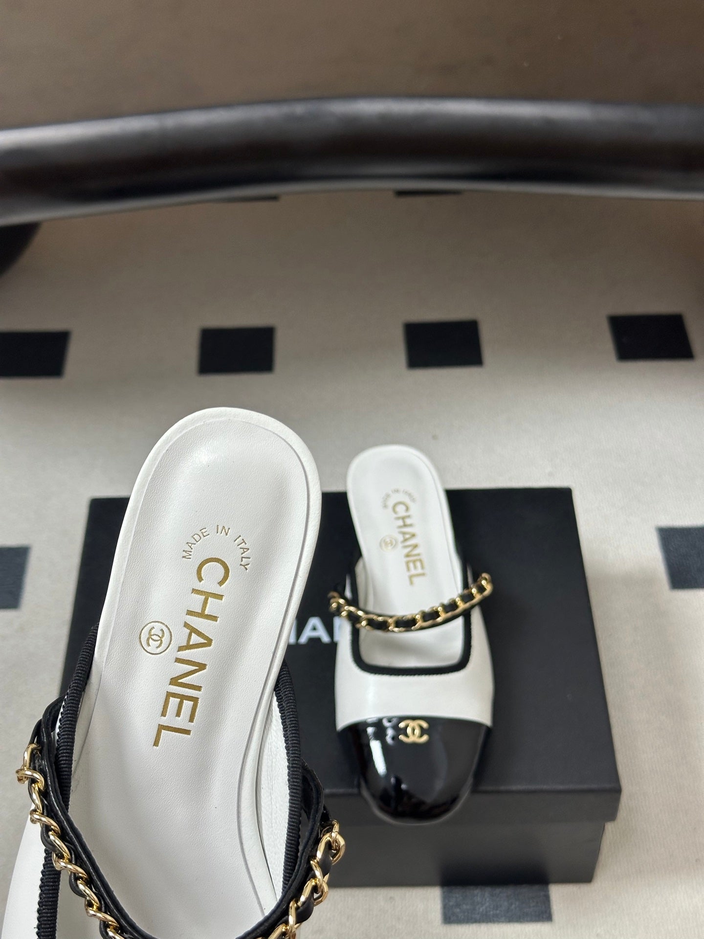 CEM257 New arrive fashion black and white color shose for woman beautiful gift to choose