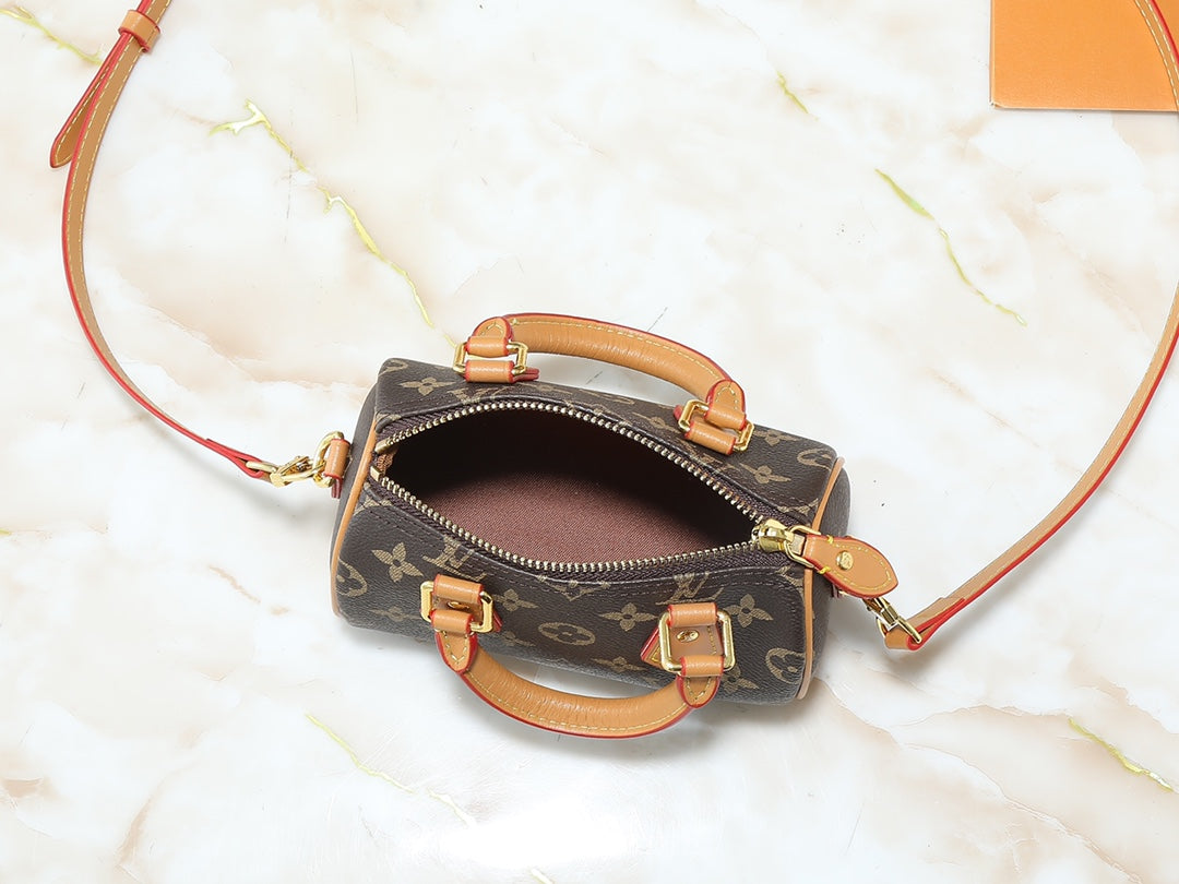 LEM251 Designer Bag Shoulder Bag Crossbody Bag Luxury Bag Purse Designer 16 x 10 x 7.5CM