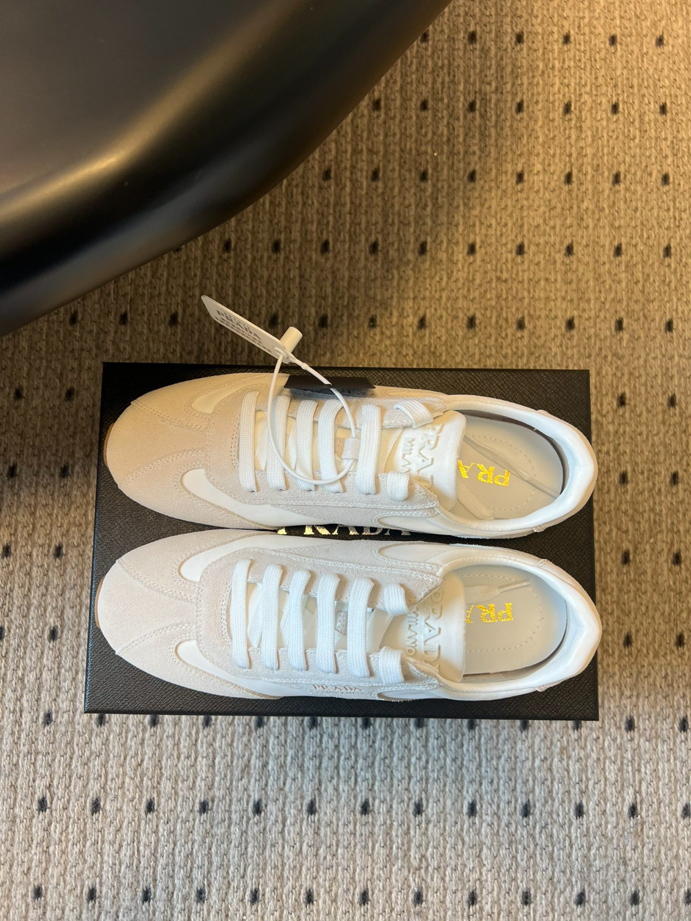 PEM06  New multi-color selection of casual shoes Lightweight and versatile suitable for both work and sports High-quality