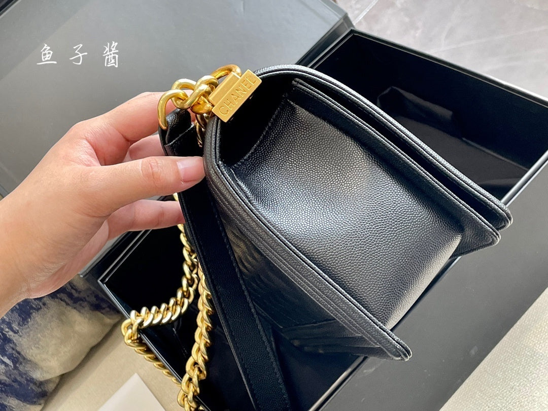 CEM11 New Arrive Hot Sale Black and Gold Color  Fashion Bag It Come with Box