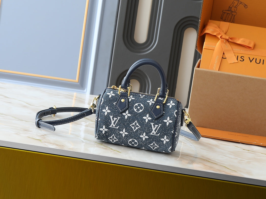 LEM251 Designer Bag Shoulder Bag Crossbody Bag Luxury Bag Purse Designer 16 x 10 x 7.5CM