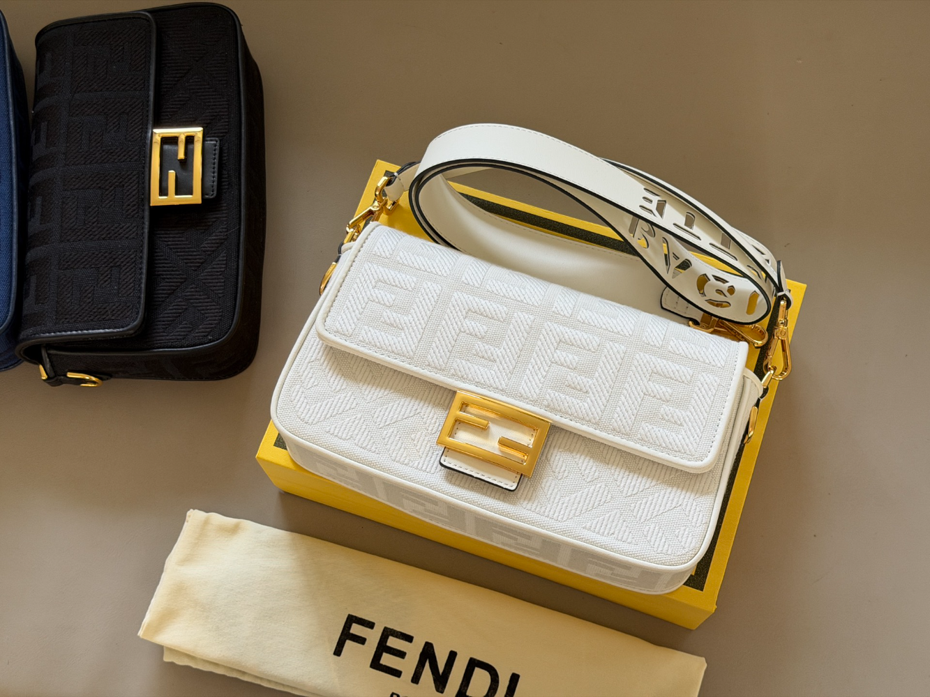 FEM23 New arrive fashion black White pink blue  bag for woman hands bag beautiful gift to choose gift 26*16cm