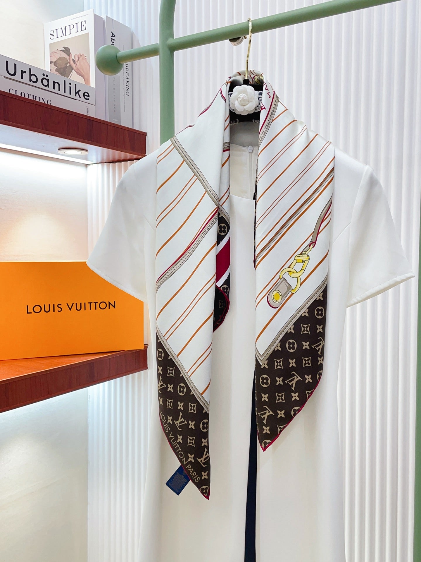 LEM441 new arrive Hot sale brown color fashion beautiful scarf for woman gift to choose size  90*90cm