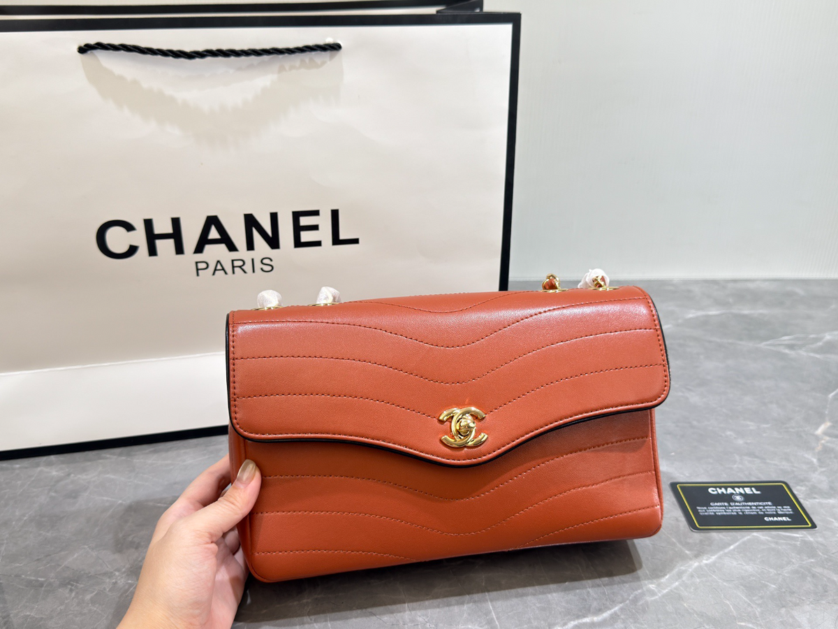 CEM482 New arrive fashion  red black white orange bag for woman hands bag beautiful gift to choose gift 25 *16 cm