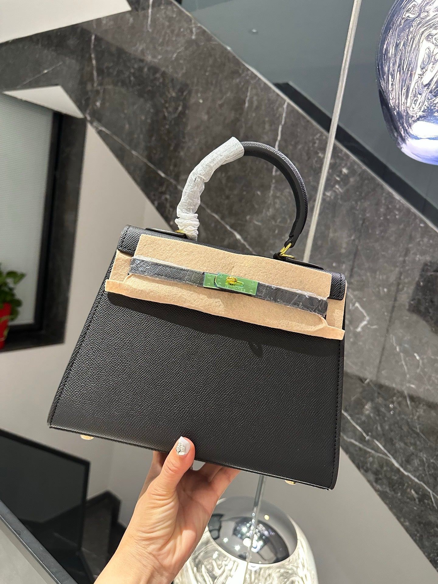 HEM96 designer Shoulder Bags New Handheld Solid Color High Quality Womens Bag Genuine Leather Crossbody Stewardess 25CM 28CM