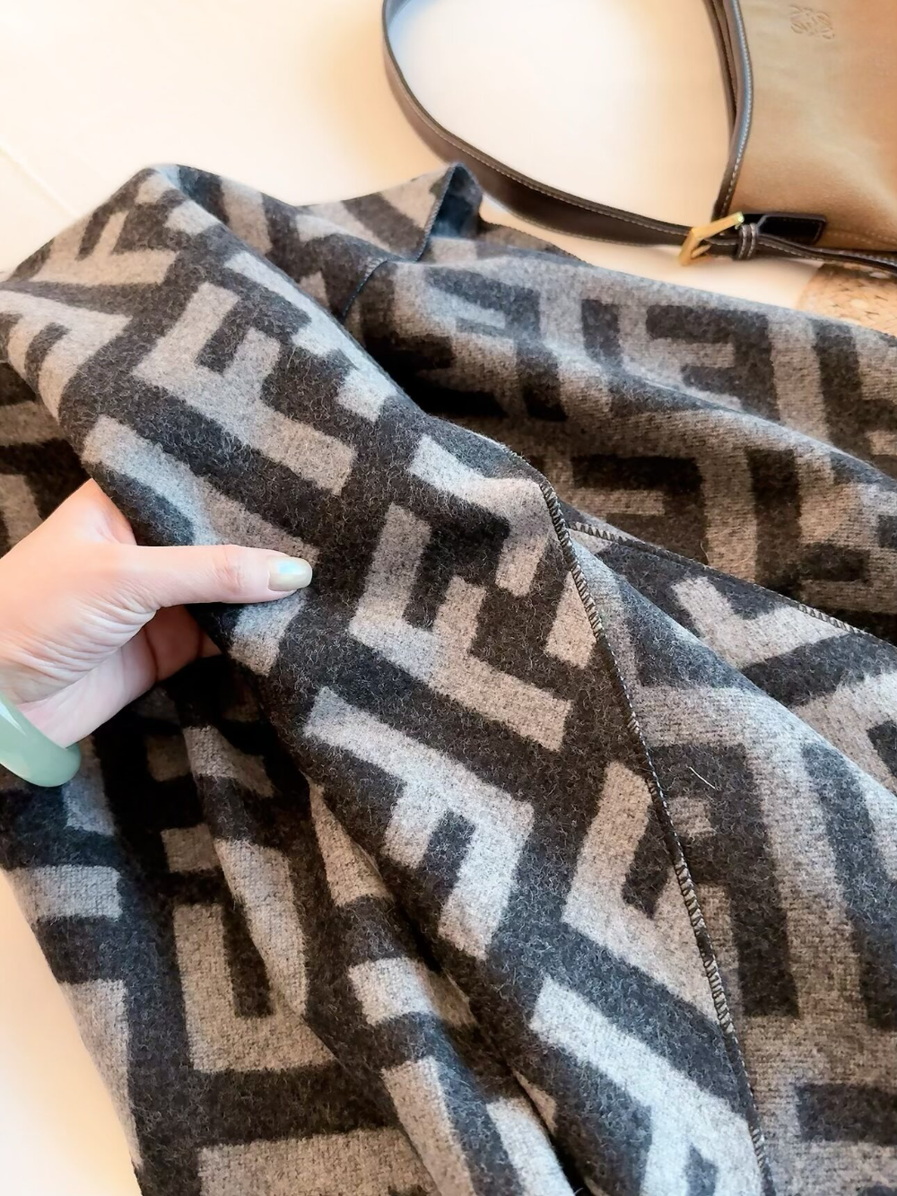 FEM36 new arrive  Hot sale black grey color fashion beautiful  scarf  for woman gift  to choose 60x180cm