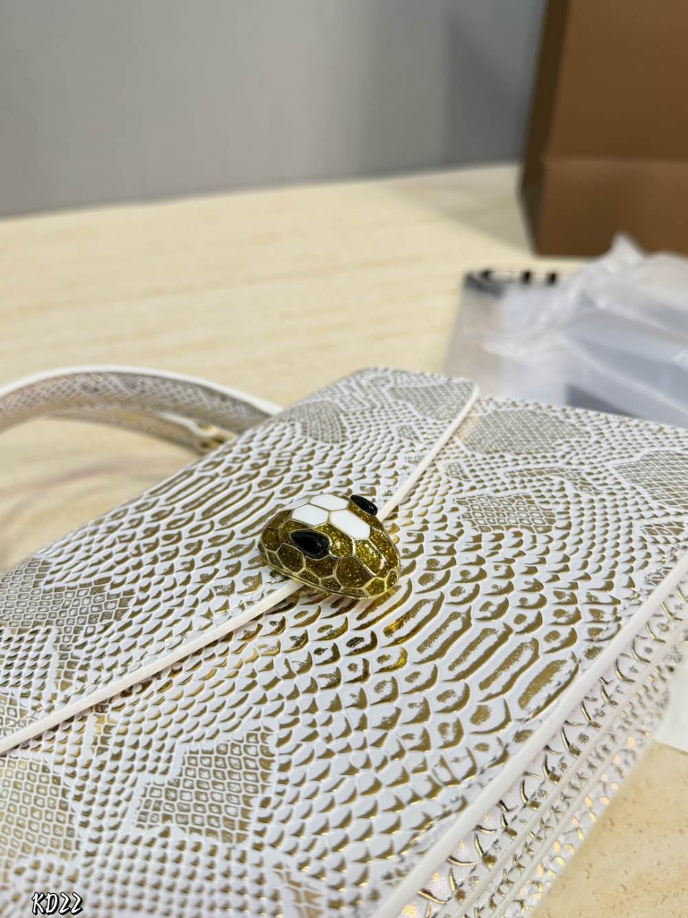 BEM38 New arrive fashion beige white green blue brown black gold gray-blue bag for woman hands bag beautiful gift to choose gift 21*16cm