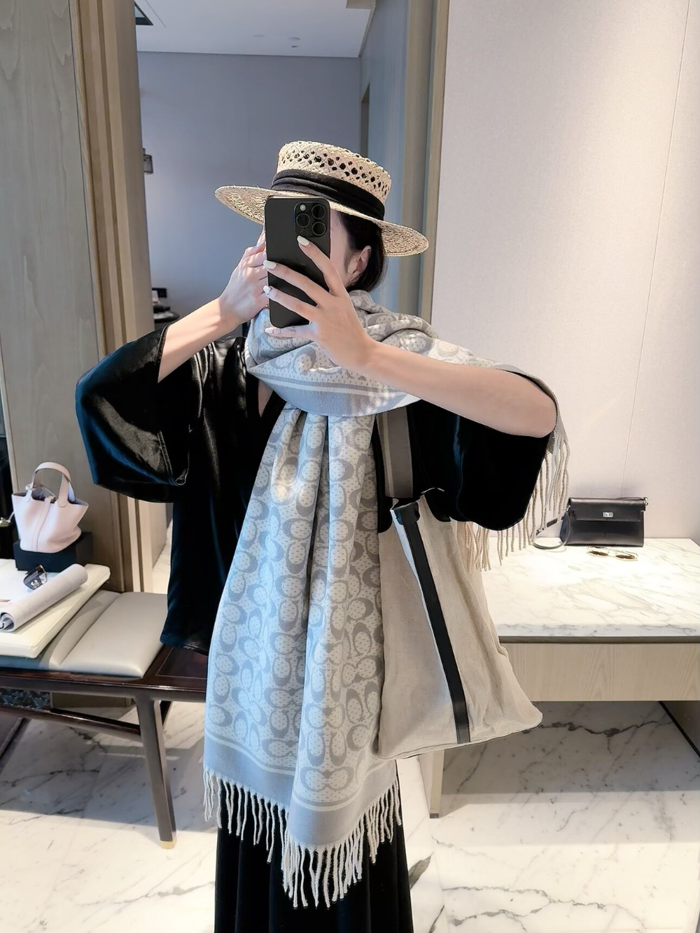 COEM18 new arrive  Hot sale grey black color fashion beautiful  scarf  for woman gift  to choose