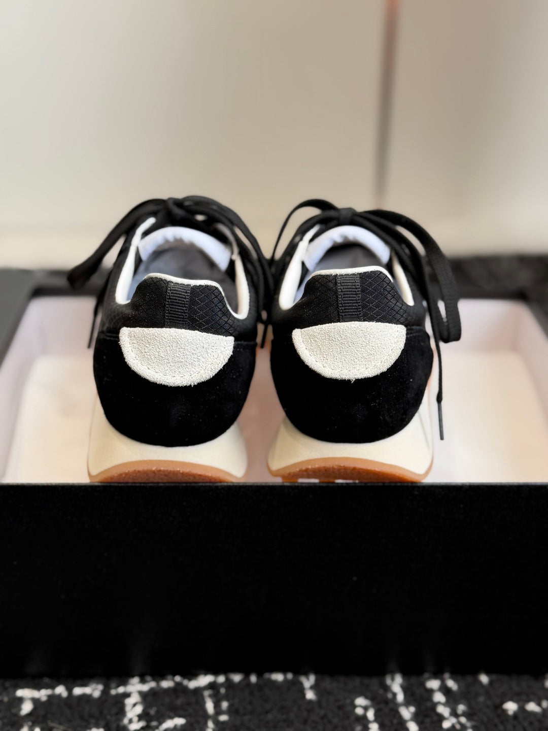 CEM258 New arrive fashion black and white color shose for woman beautiful gift to choose 3CM hight
