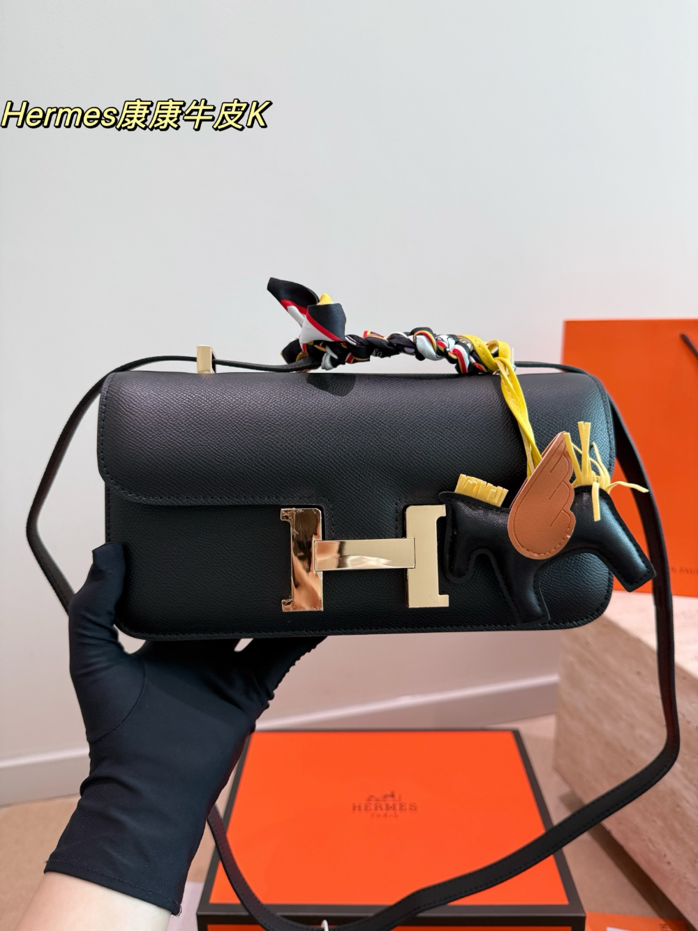 HEM109 New arrive fashion Black white brown blue green pink red khaki gray bag for woman hands bag beautiful gift to choose gift 27cm
