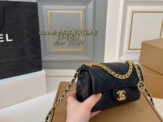 CEM02 New arrive fashion black color bag for woman beautiful gift to choose gift  20*12cm