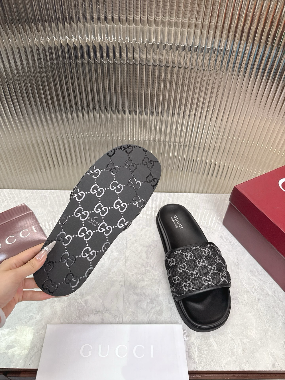 GEM166 New fashionable black blue brown women's shoes men's shoes available in various colors beautiful slippers excellent gift items