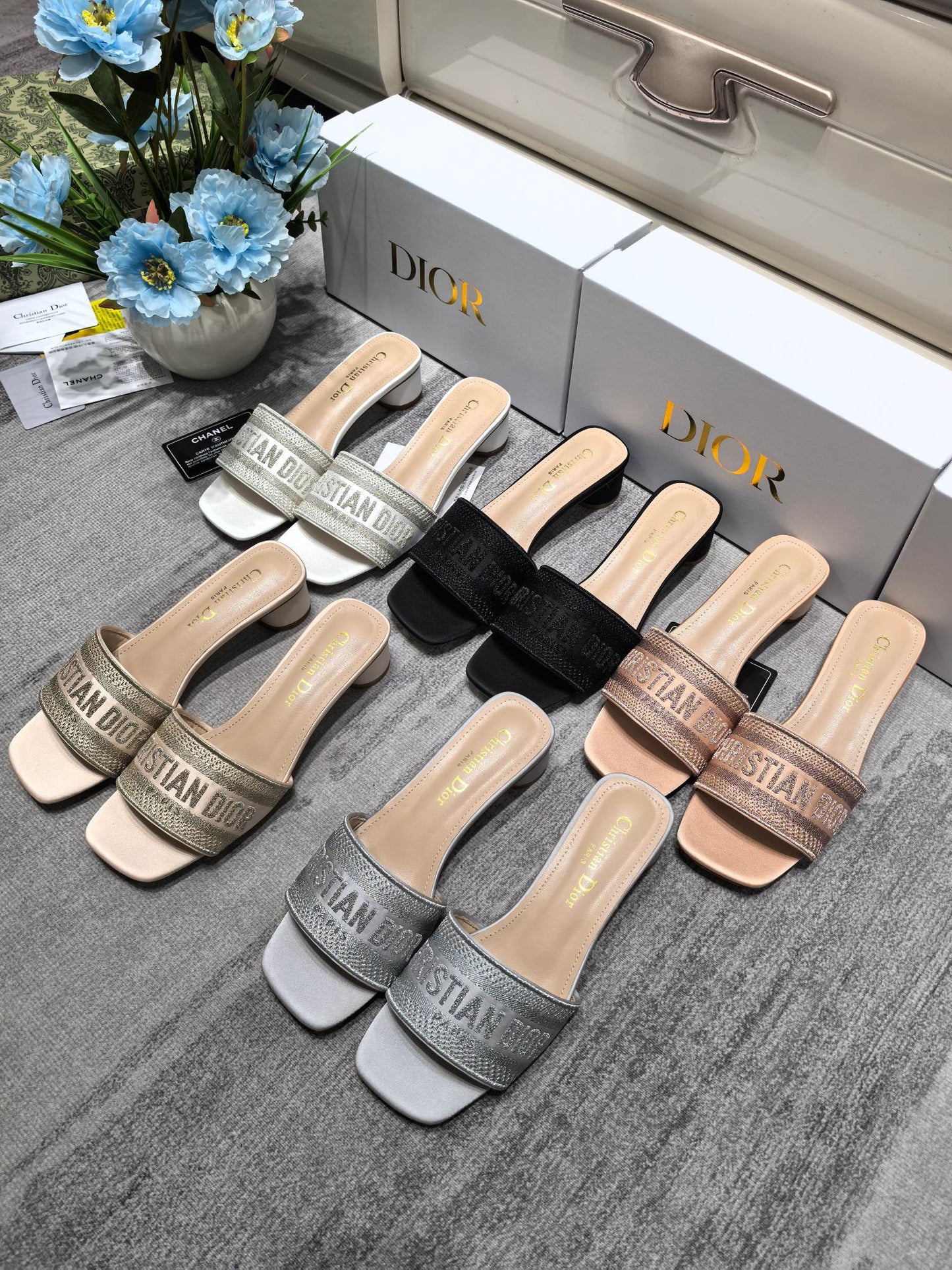 DEM308 New arrive fashion black and white  many color shose for woman beautiful Slippers gift to choose
