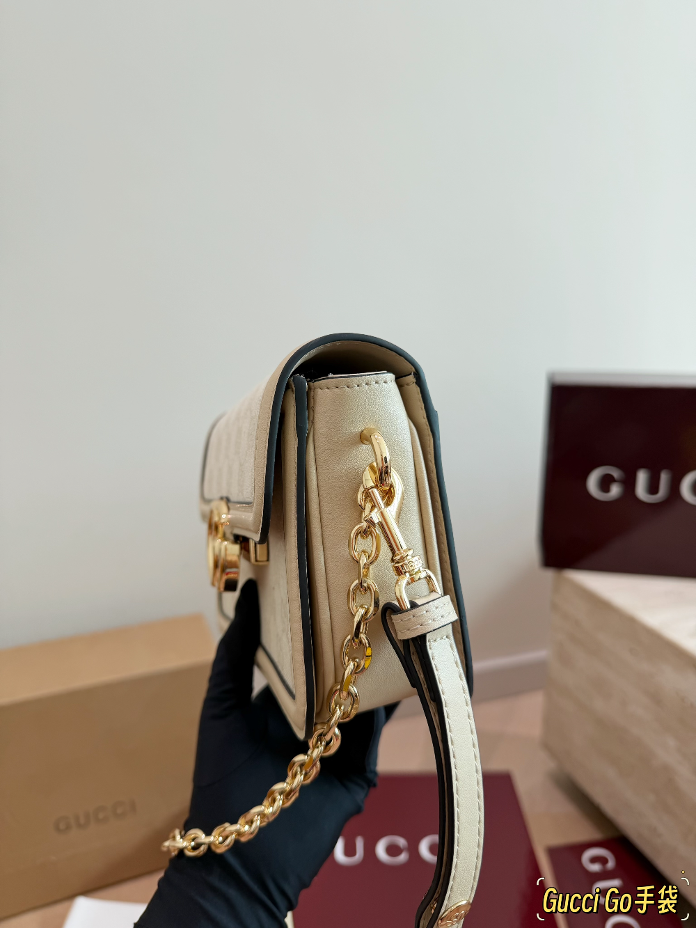 GEM224  New arrive fashion black red beige color bag for woman beautiful gift to choose size 21*13cm