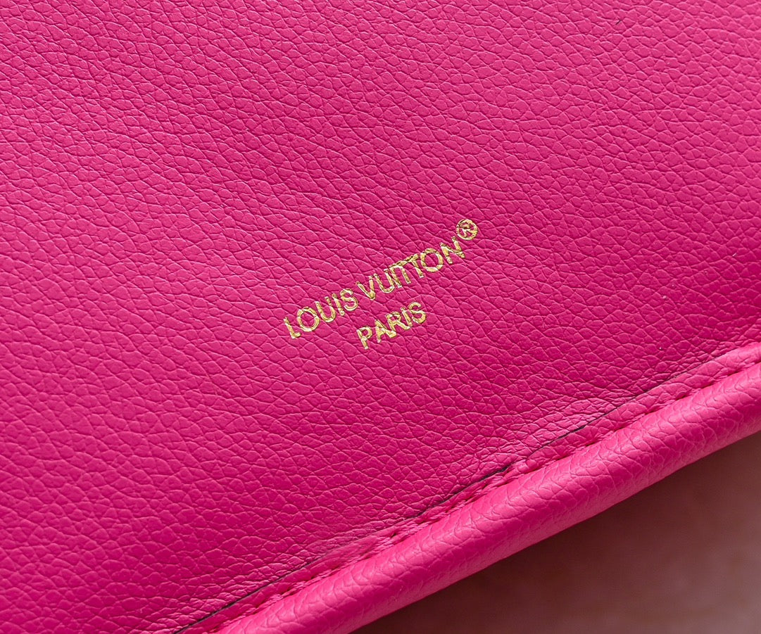 LEM368 New arrive fashion Travel design bag for woman beautiful gift to choose gift 24x14x9cm