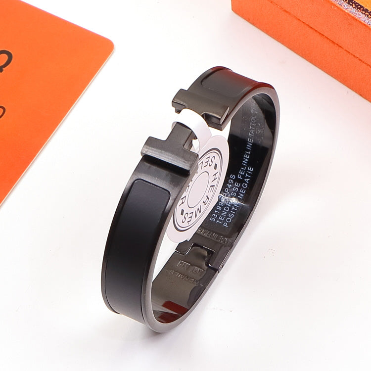 HEM79 New Arrived Fashion Stainless Steel Wholesale 18K Black Color Bracelet for Woman Gift