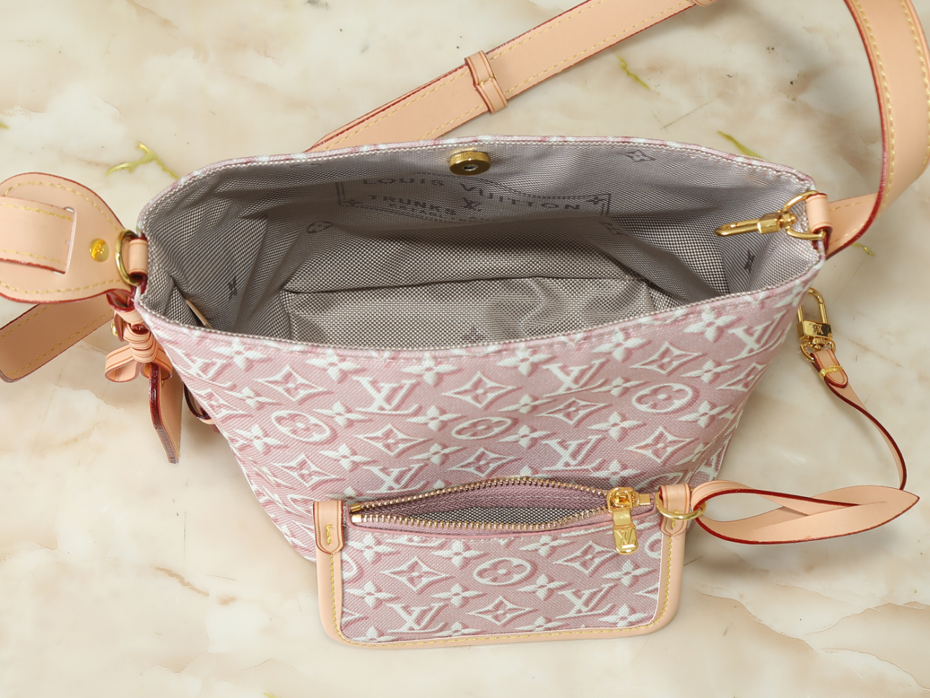 LEM485 New arrive fashion gray pink bag for woman hands bag beautiful gift to choose gift 16 x 18 x 12cm