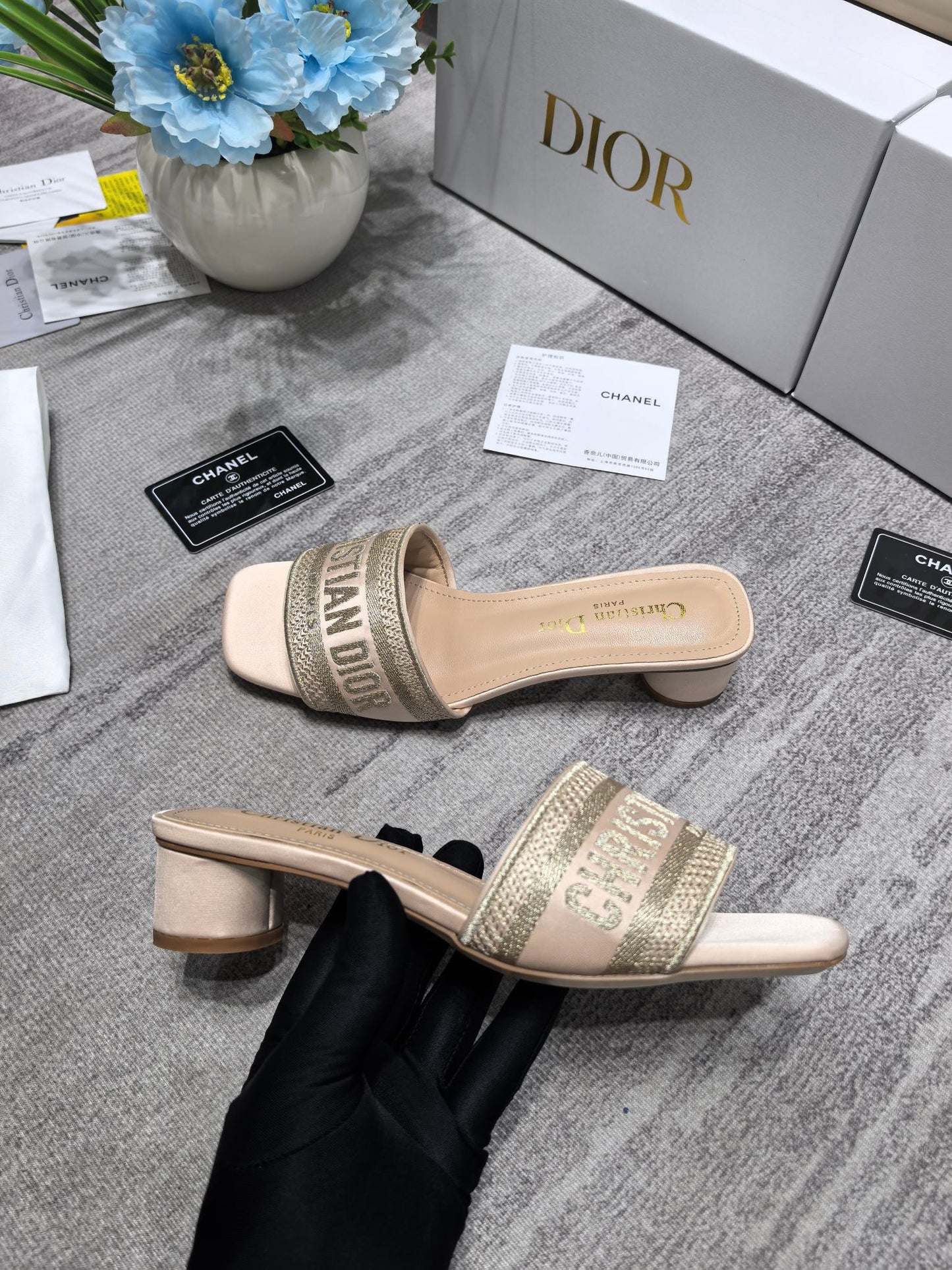 DEM308 New arrive fashion black and white  many color shose for woman beautiful Slippers gift to choose