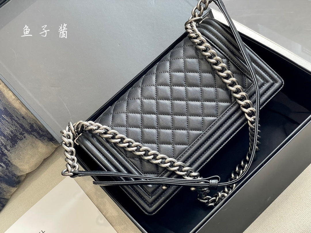 CEM11 New Arrive Hot Sale Black and Gold Color  Fashion Bag It Come with Box